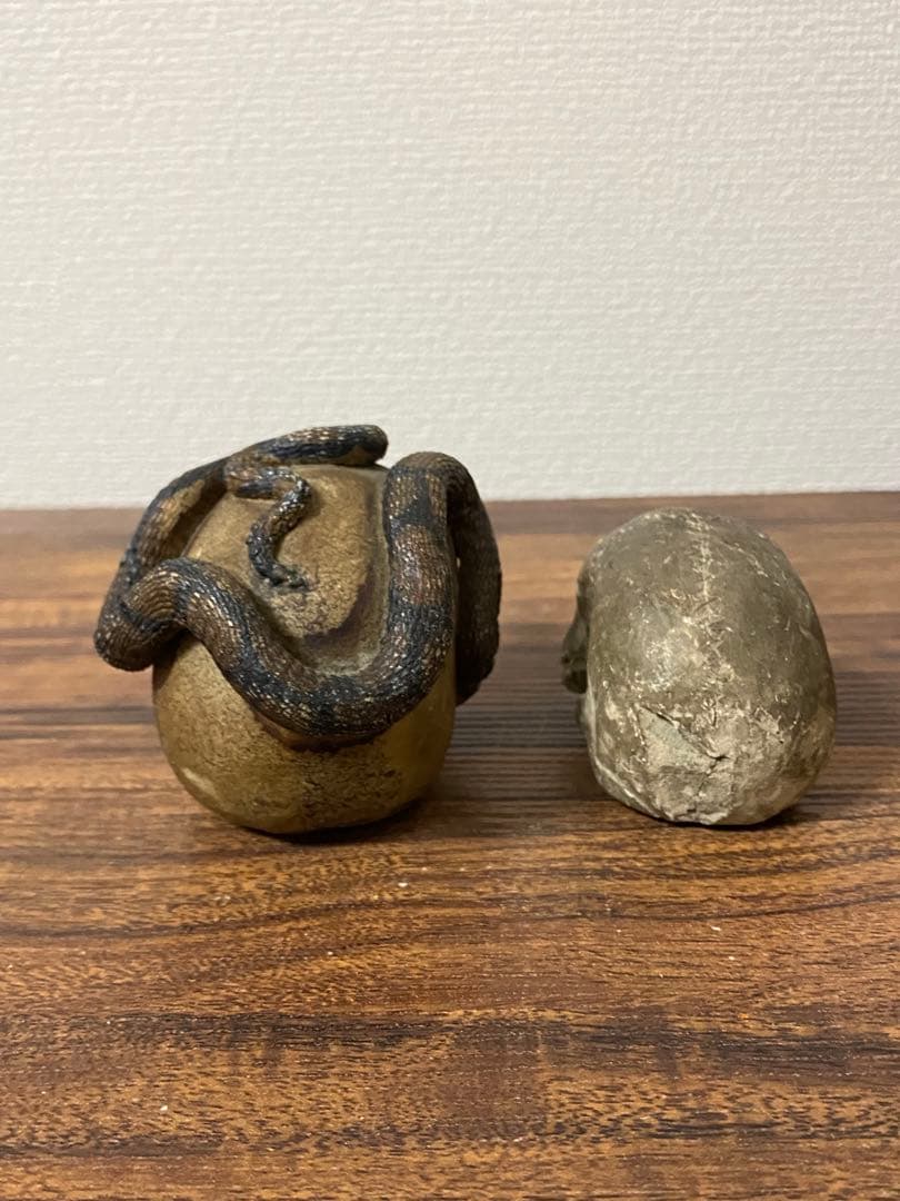 骨董レトロ髑髏野晒しスカル 2個セット 蛇付き 樹脂製