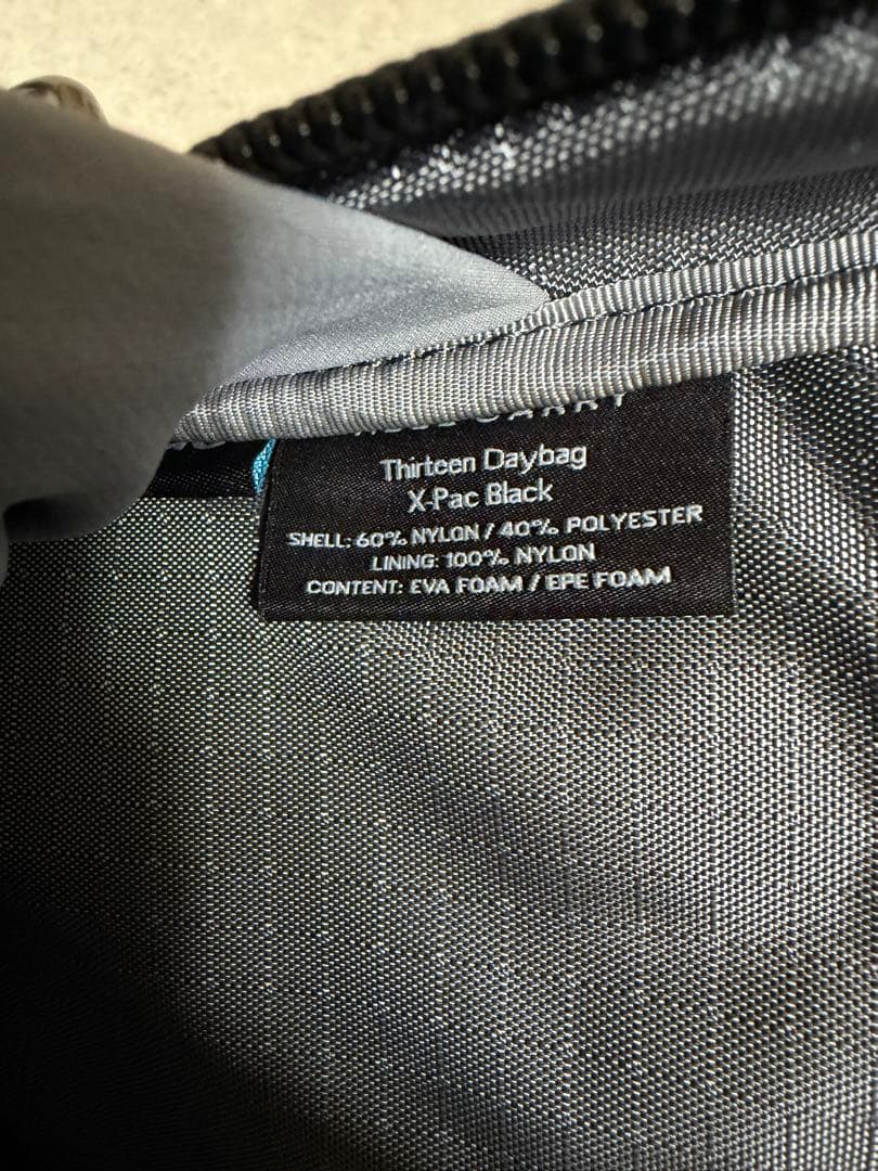 バッグ ABLE CARRY Thirteen Daybag X-Pac Black