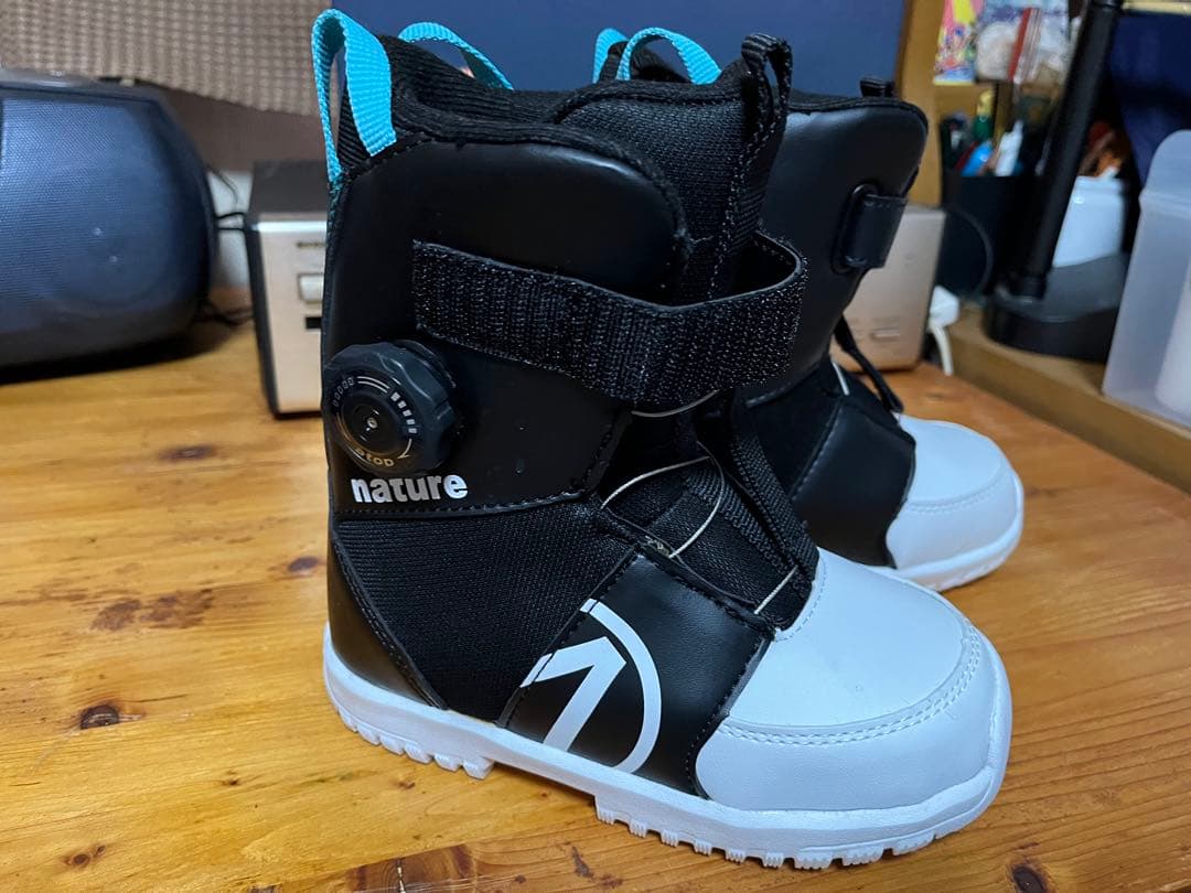 【新品未使用】スノーボードブーツ キッズ　子ども用 19-20cm 送料込み