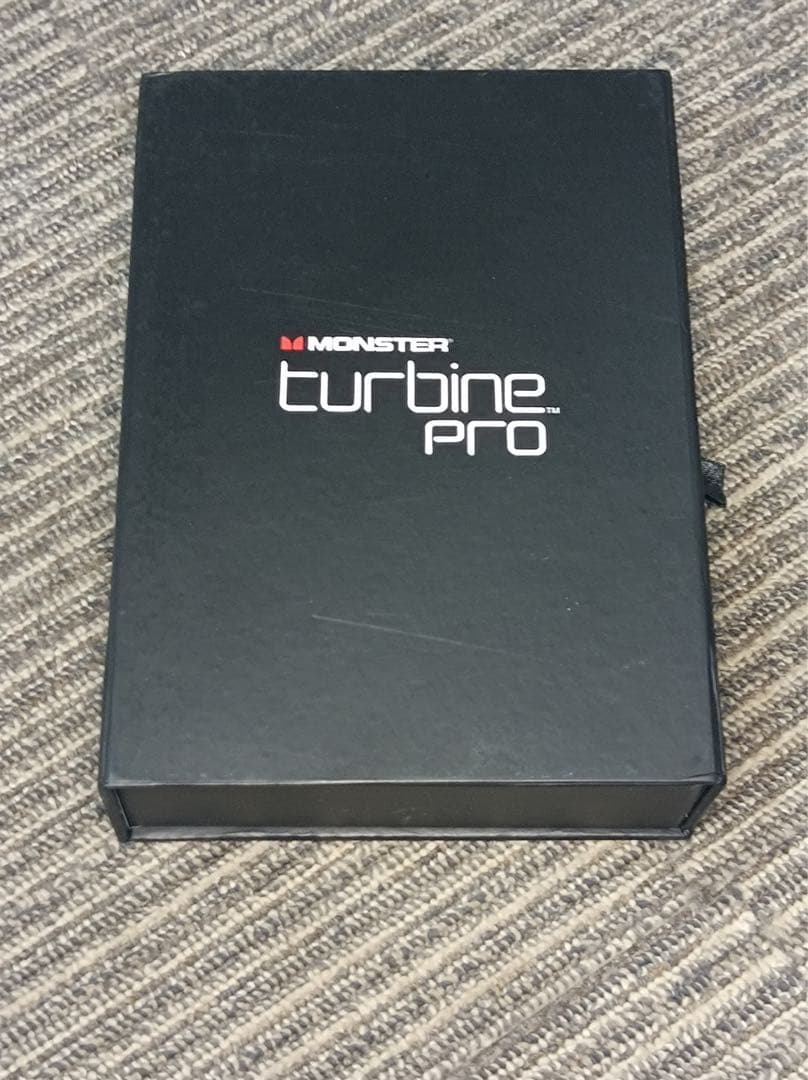 八6036【未使用品】MONSTER イヤホン　turbine pro