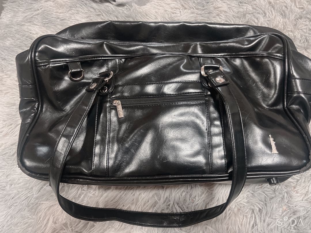 黒 合成皮革 ハンドバッグ