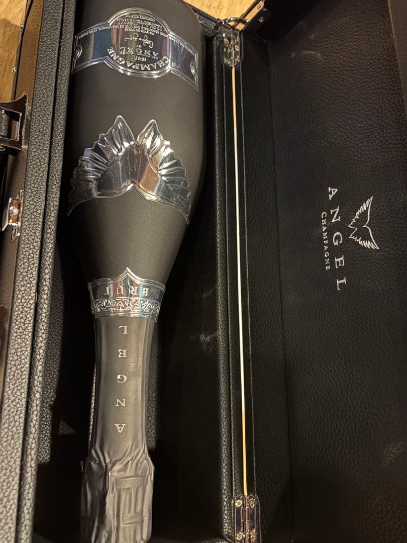 に*こ様 未開封　12月購入　ANGEL シャンパン ブリュット　ブラック ケー