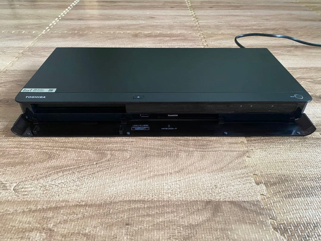 TOSHIBA REGZA ブルーレイレコーダー　ケーブル付き