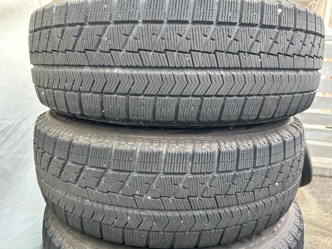 195/65R15 スタッドレスタイヤ ブリザックVRX エクシーダー 5穴