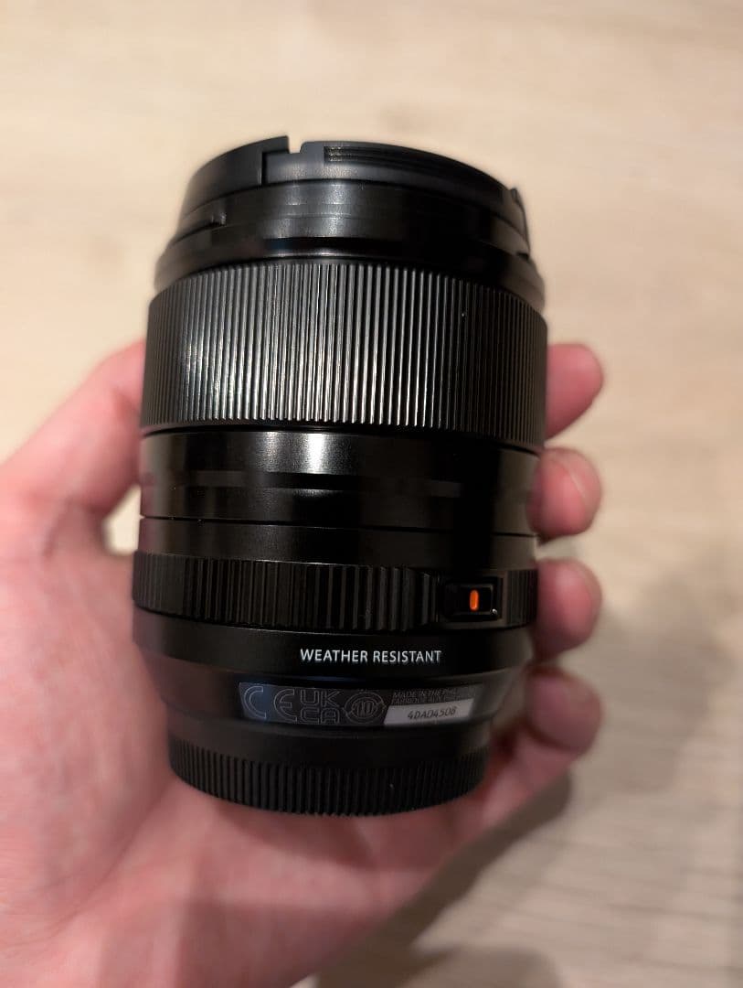 FUJIFILM XF33mmF1.4 R LM WR 純正フード付き