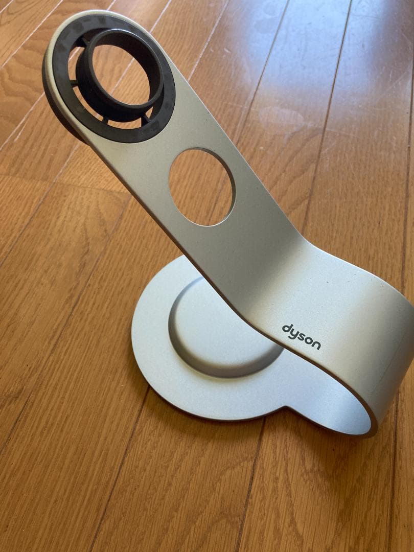 ダイソン　ドライヤー HD01 ＆ スタンド【アタッチメント付き】