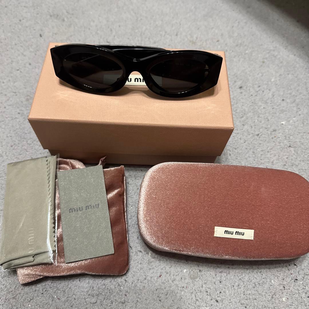 最終値下げ　登坂広臣着サングラスMIU MIU