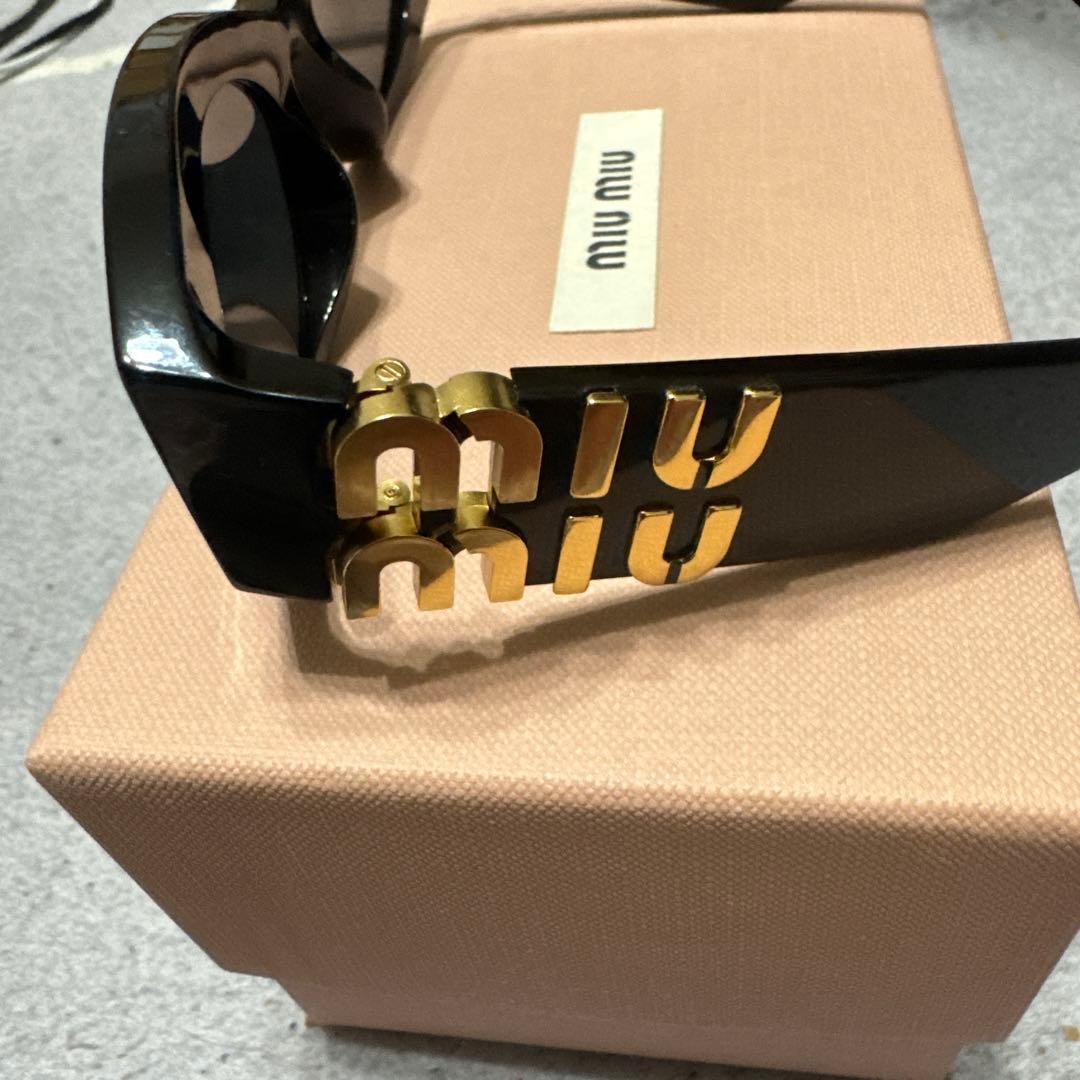 最終値下げ　登坂広臣着サングラスMIU MIU