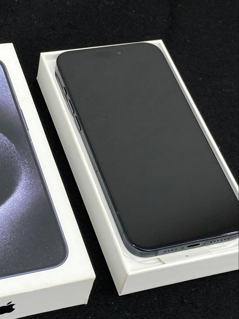 【極美品】Apple iPhone 15 ProMAX 256GB BT 箱付き