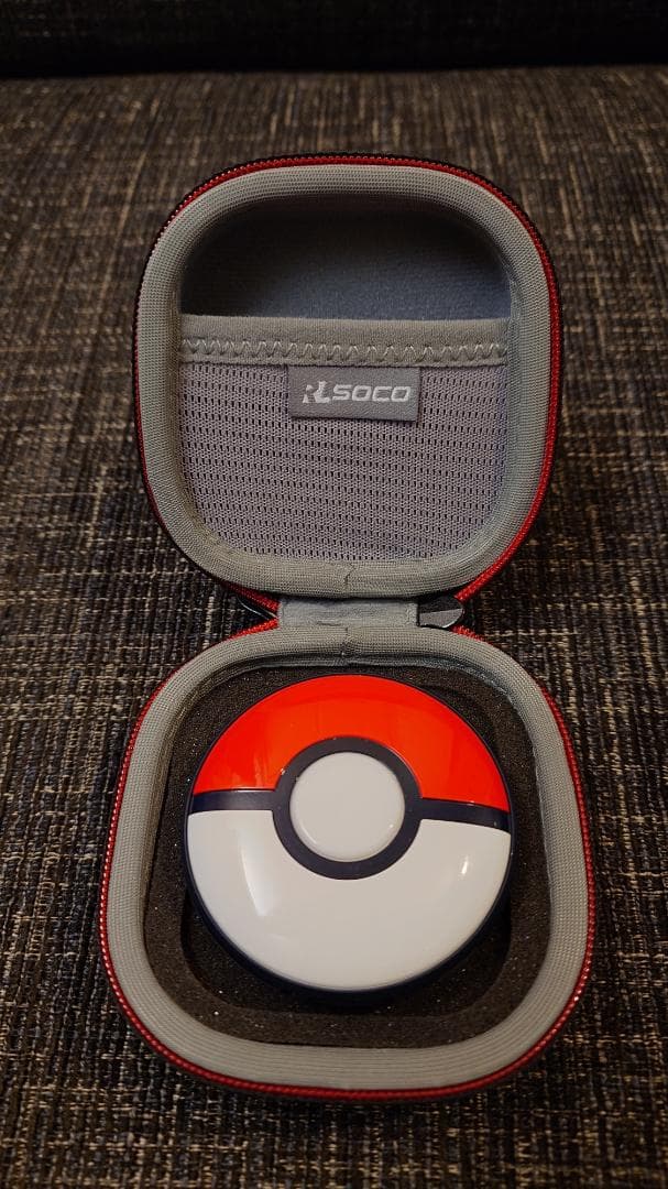 ポケモンGO Plus + 専用ハードケース付