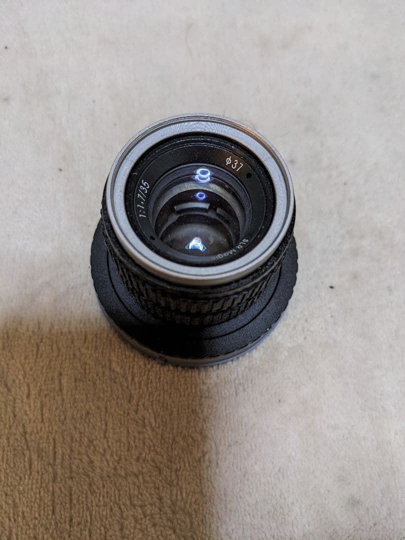 SLR Magic 35mm f/1.7 Eマウント