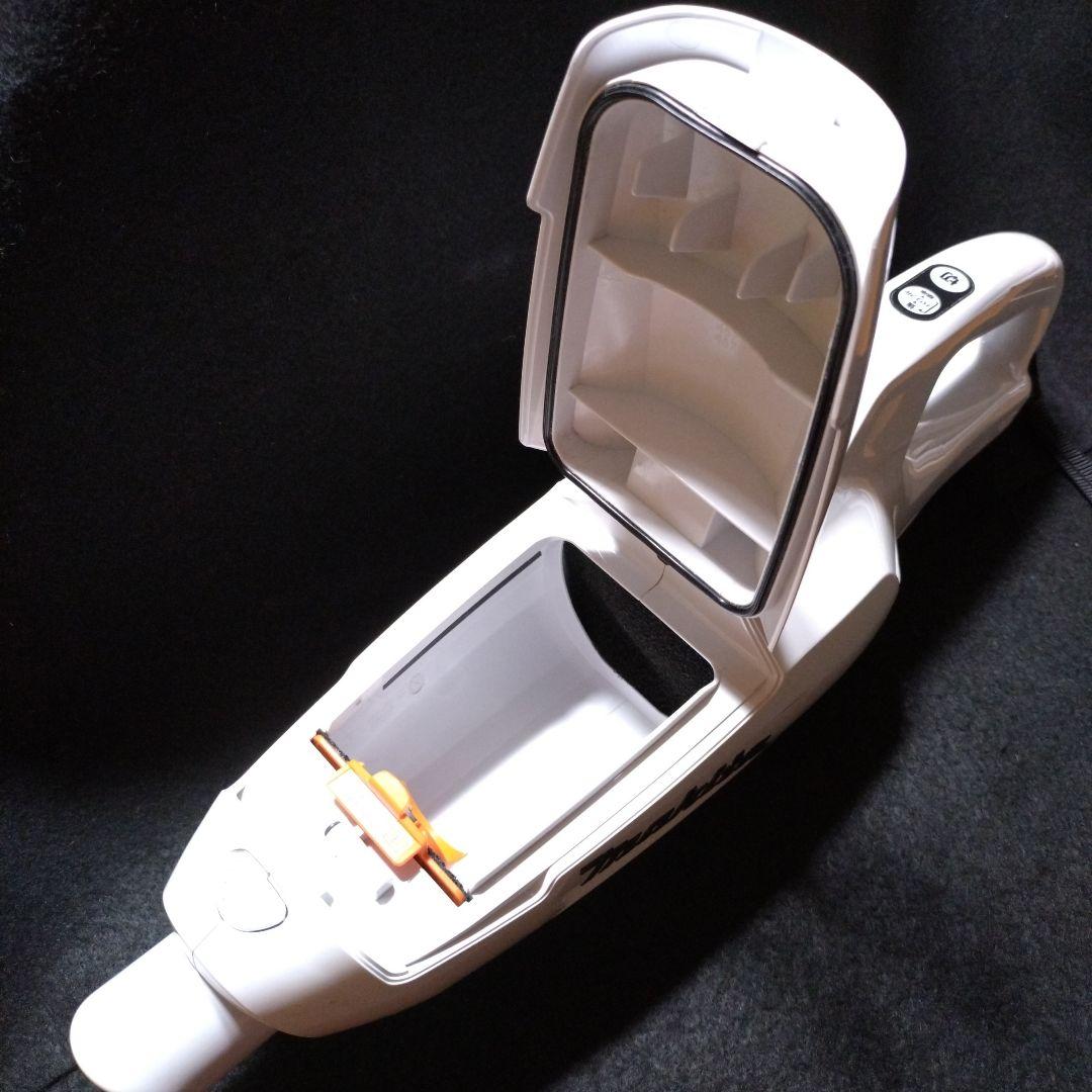 Makita CL107FD 充電式クリーナー