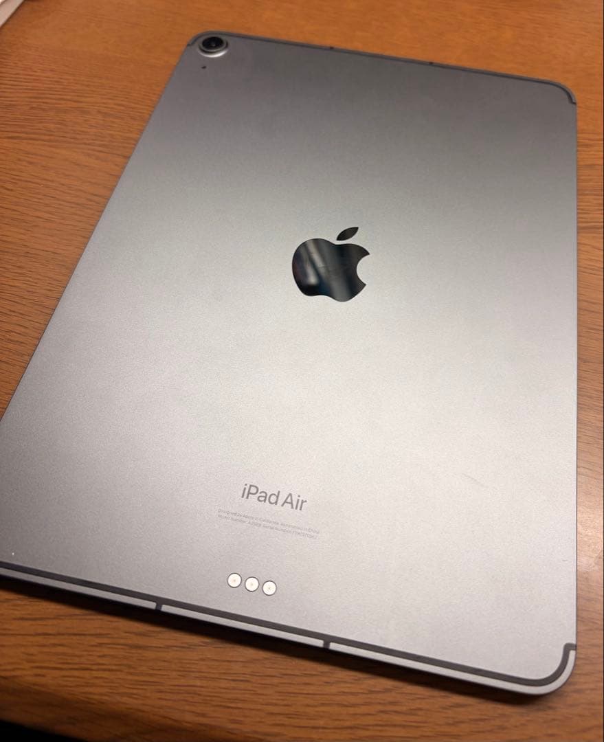 い*ー様 iPad Air 第5世代Wi-Fi+Cellular64GB【スペー