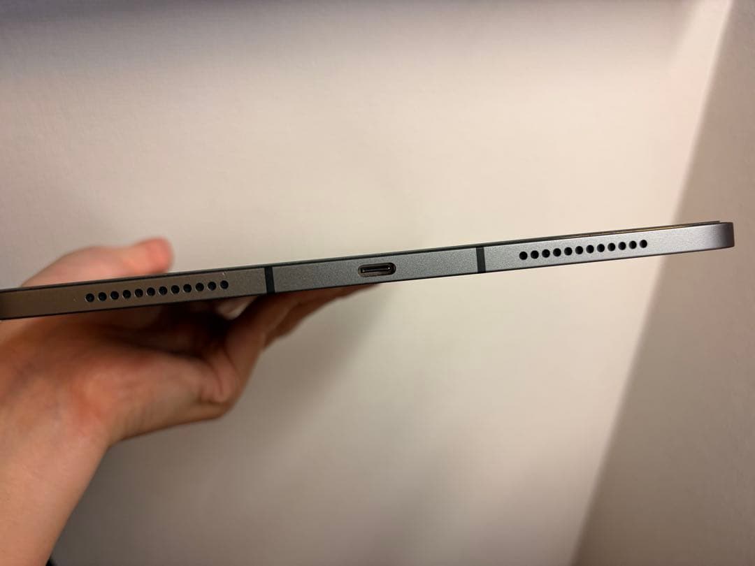 い*ー様 iPad Air 第5世代Wi-Fi+Cellular64GB【スペー