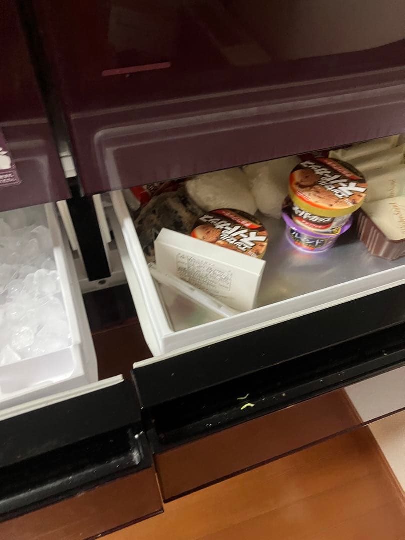 美品　日立　冷蔵庫 6ドア 670L（R-X6700E）