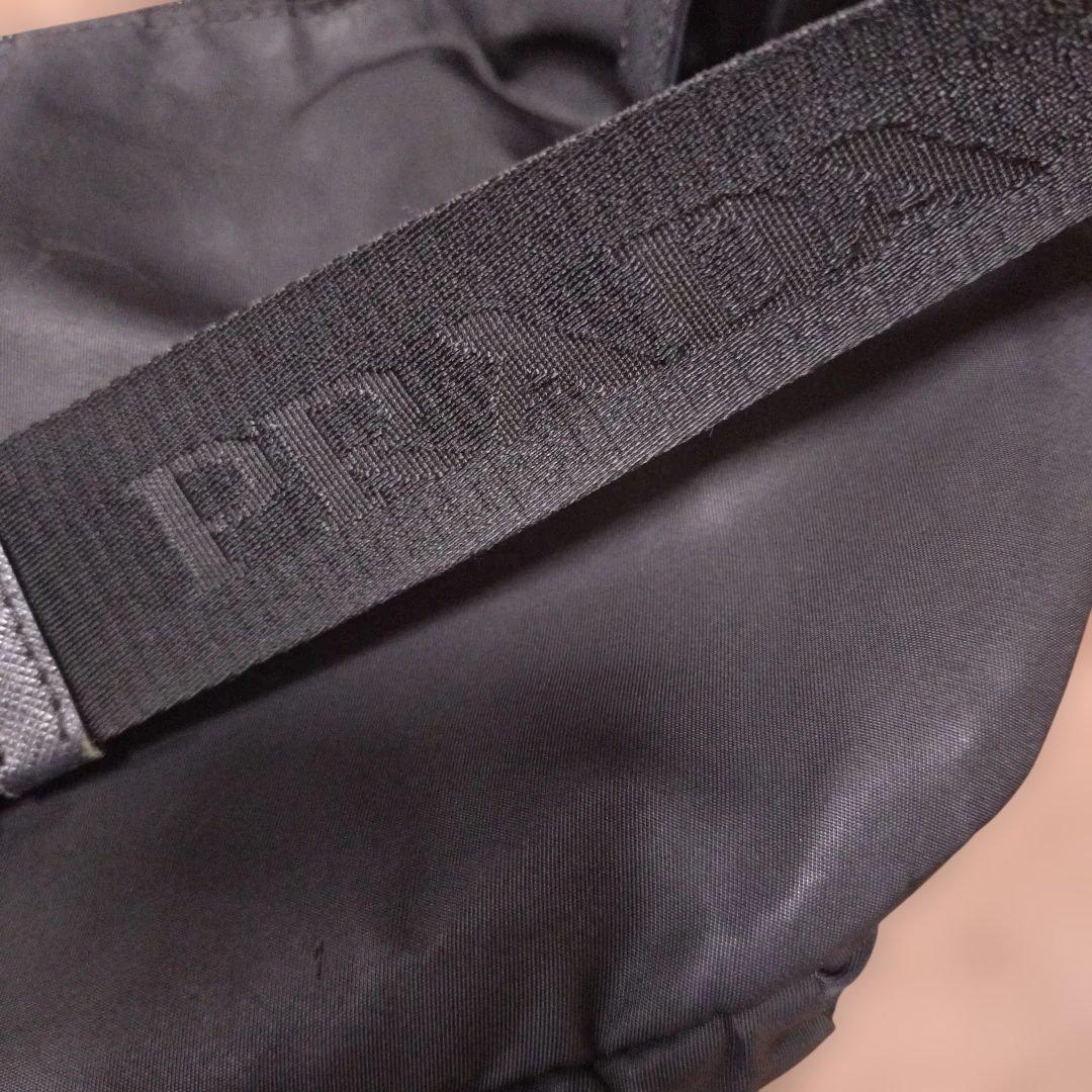 PRADA　プラダ　ボディバッグ　ブラック
