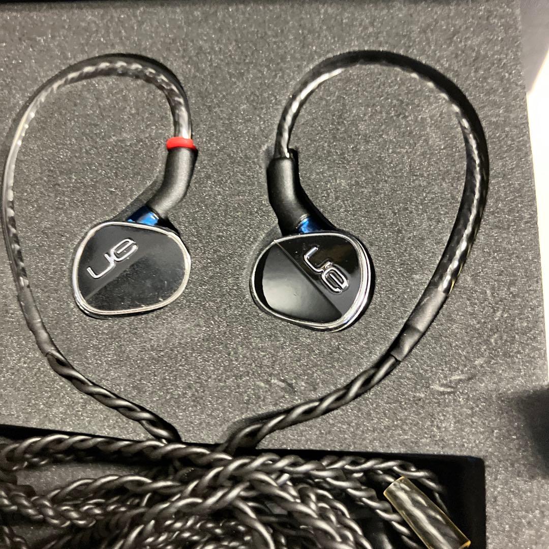 UE 900s ultimate ears イヤホン /リケーブル可能
