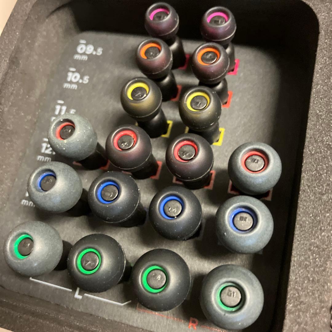 UE 900s ultimate ears イヤホン /リケーブル可能