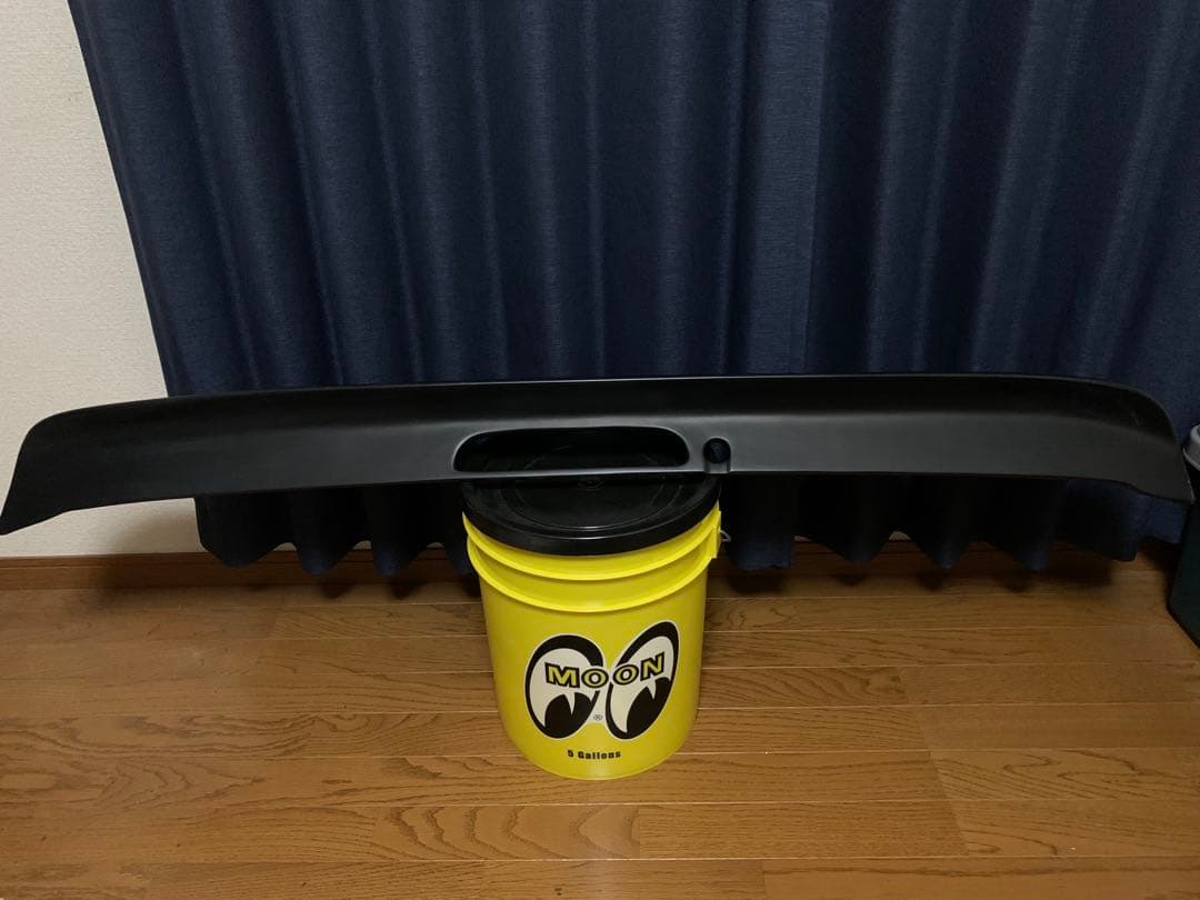 送料無料☆ハイエース　リアスポイラー　ナローボディ　リアウイング