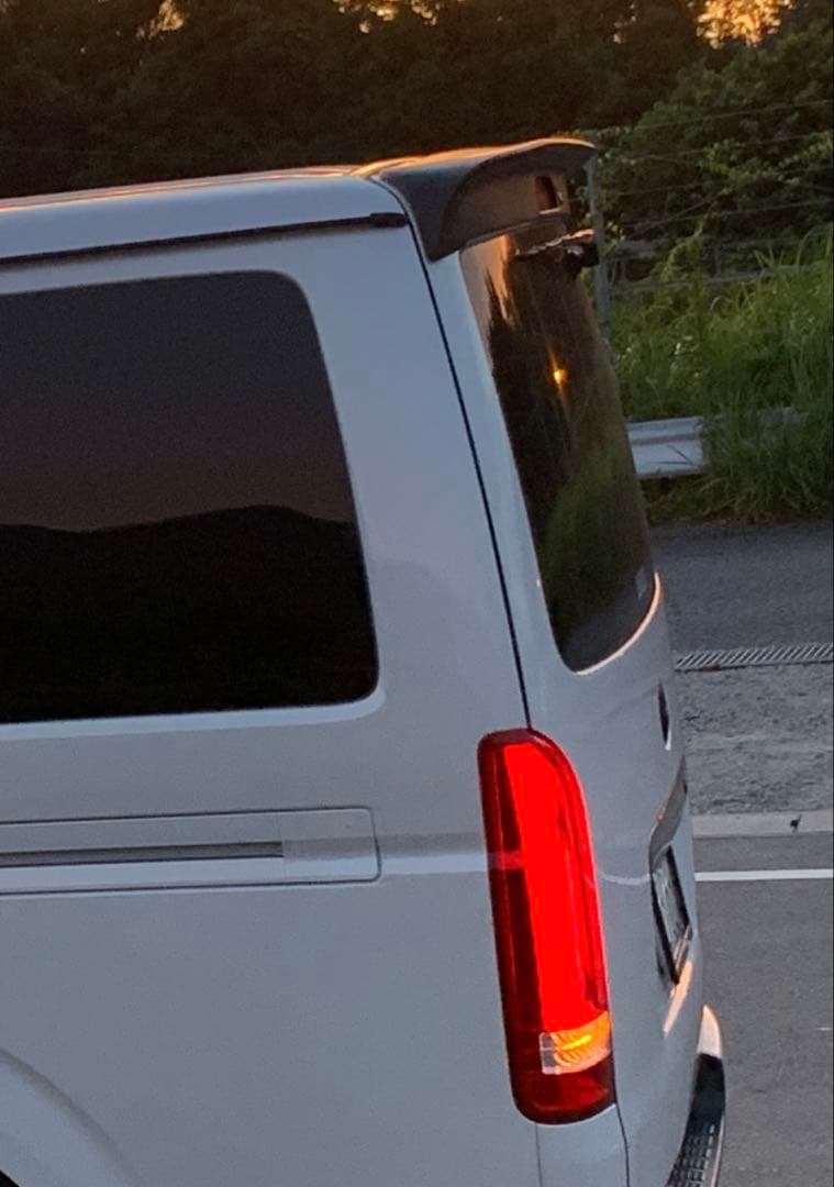 送料無料☆ハイエース　リアスポイラー　ナローボディ　リアウイング