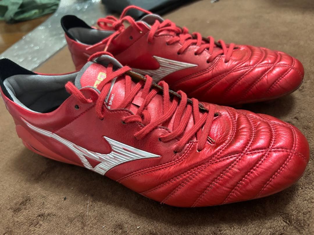 Mizuno Morelia neo4 レッド スパイクシューズ