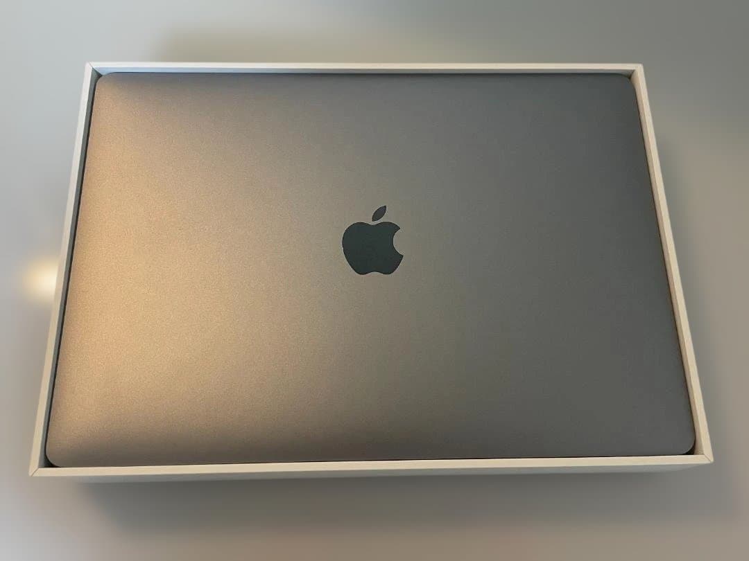 M1 MacBook Air スペースグレー 本体