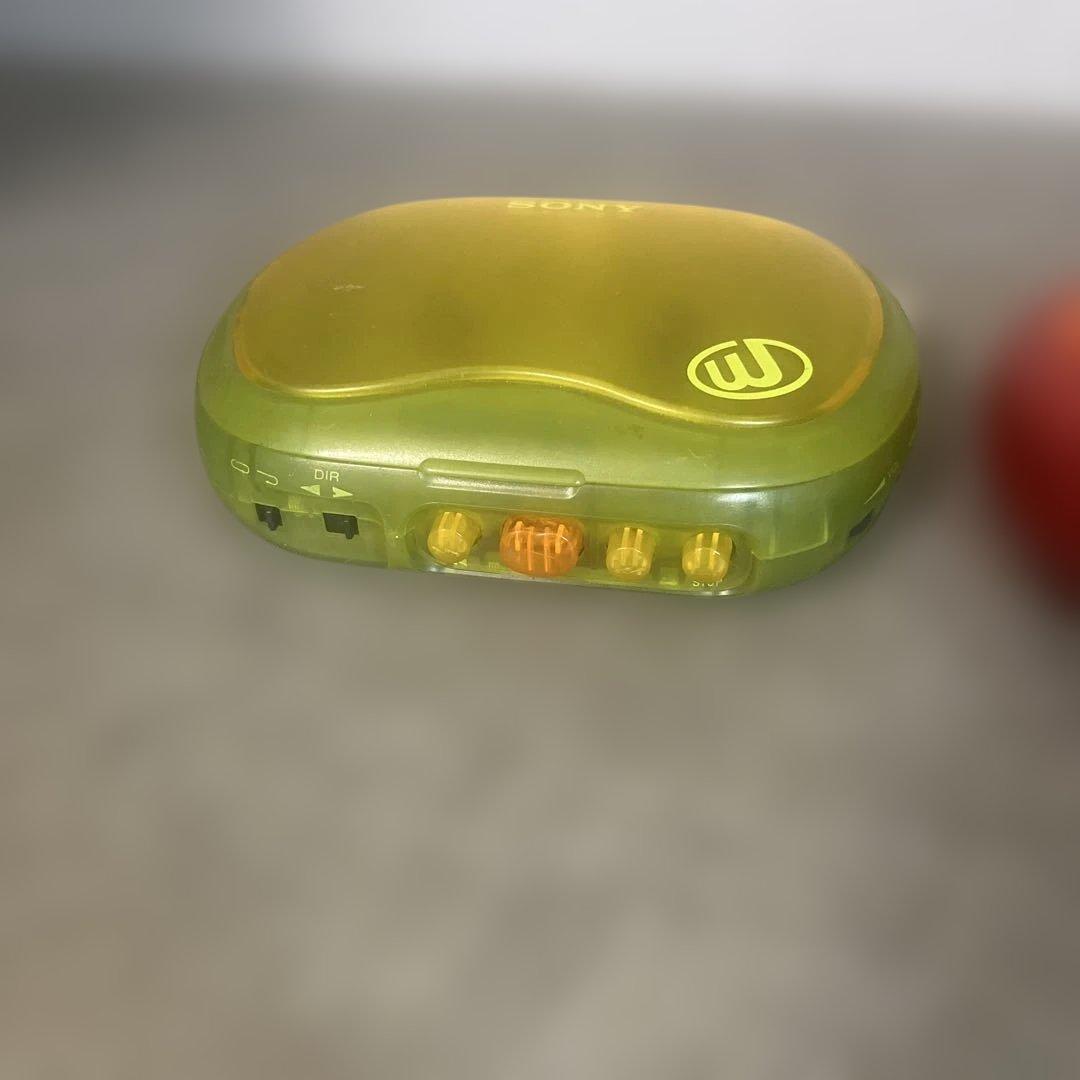 SONY WM-EQ2 2台セット　カセットプレーヤー　通電OK ジャンク品