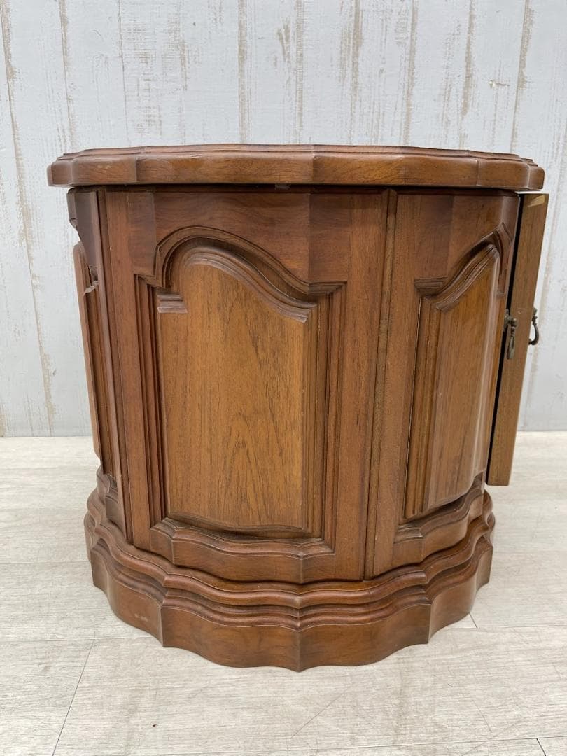 ドラムテーブル キャビネット 観音開き イギリス アンティーク調 サイドテーブル