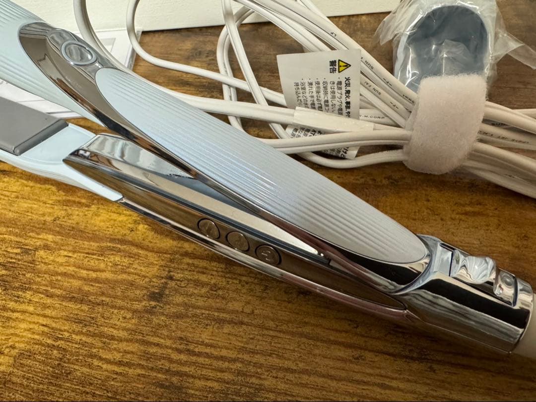 リファ　ストレートアイロン　PRO