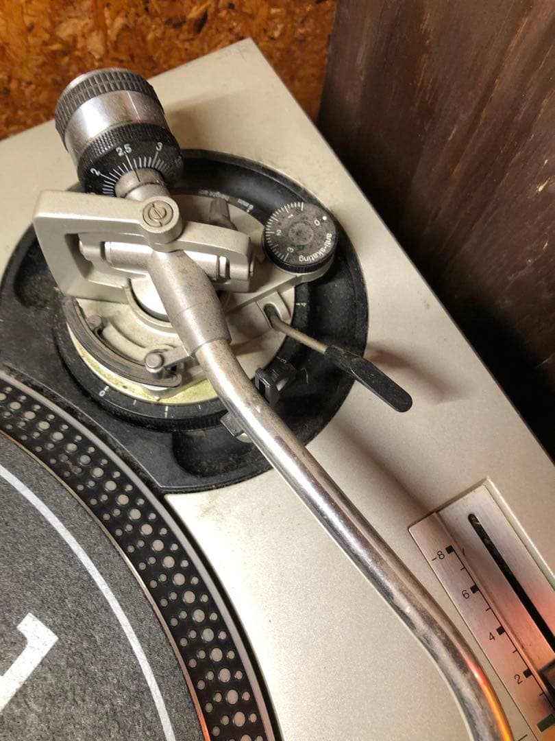 テクニクス　ターンテーブル　SL-1200mk3D 動作確認済み　値段交渉可能