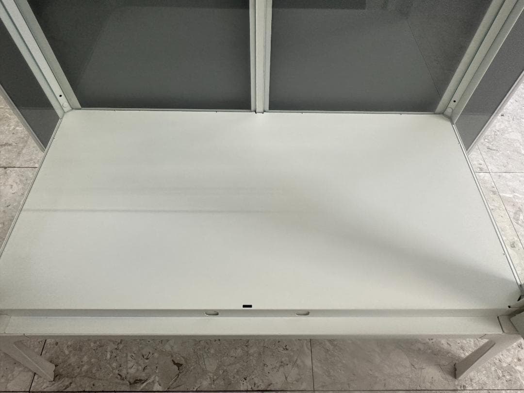 IKEA 飾り棚 ガラスケース 鍵付き ホワイト