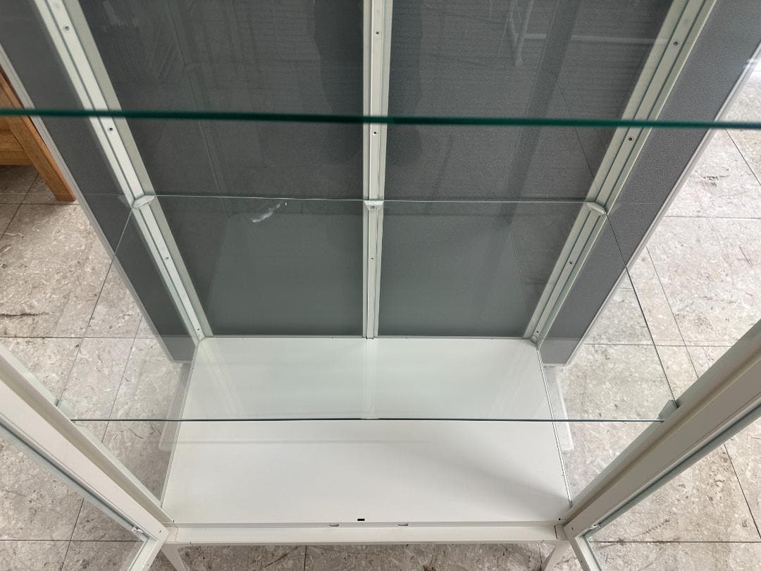 IKEA 飾り棚 ガラスケース 鍵付き ホワイト