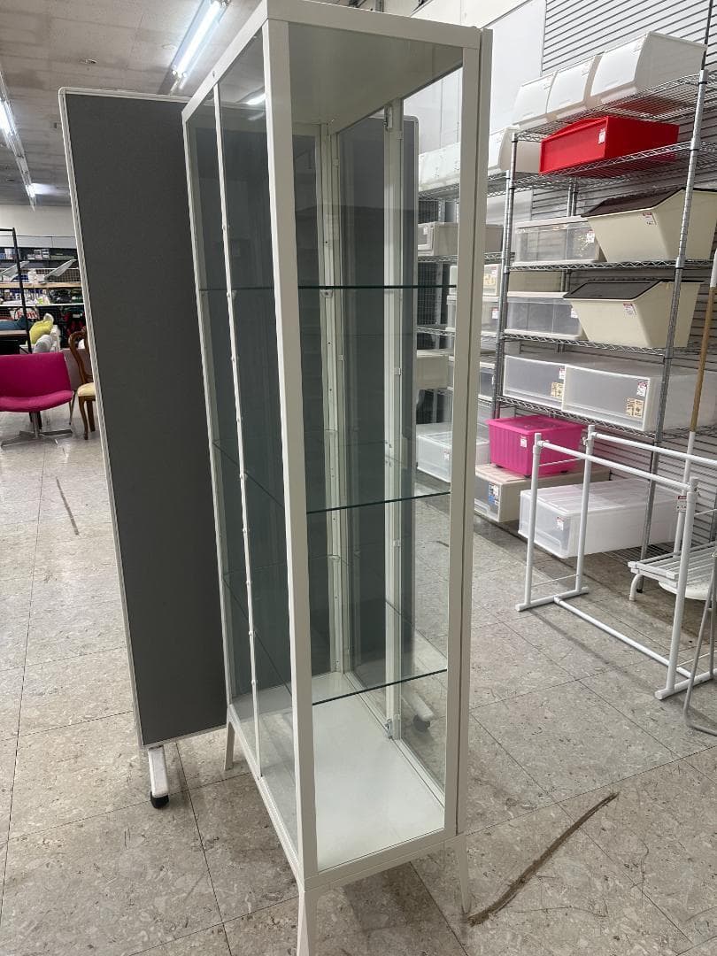 IKEA 飾り棚 ガラスケース 鍵付き ホワイト