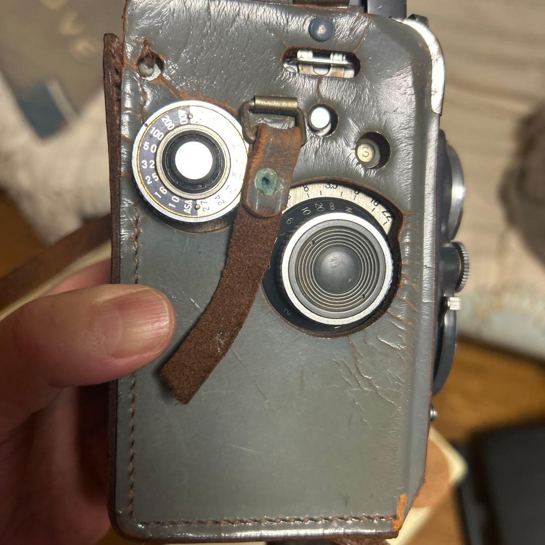 Yashica-D 二眼レフカメラ ストラップ付き