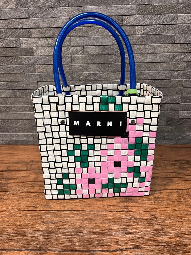 【新品・未使用】MARNI MARKETかごバッグ ピクセルフラワー
