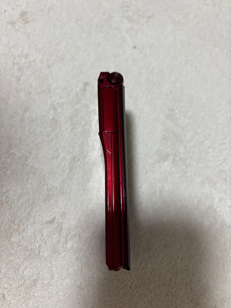 docomo STYLE series F-01E [Red] ガラケー