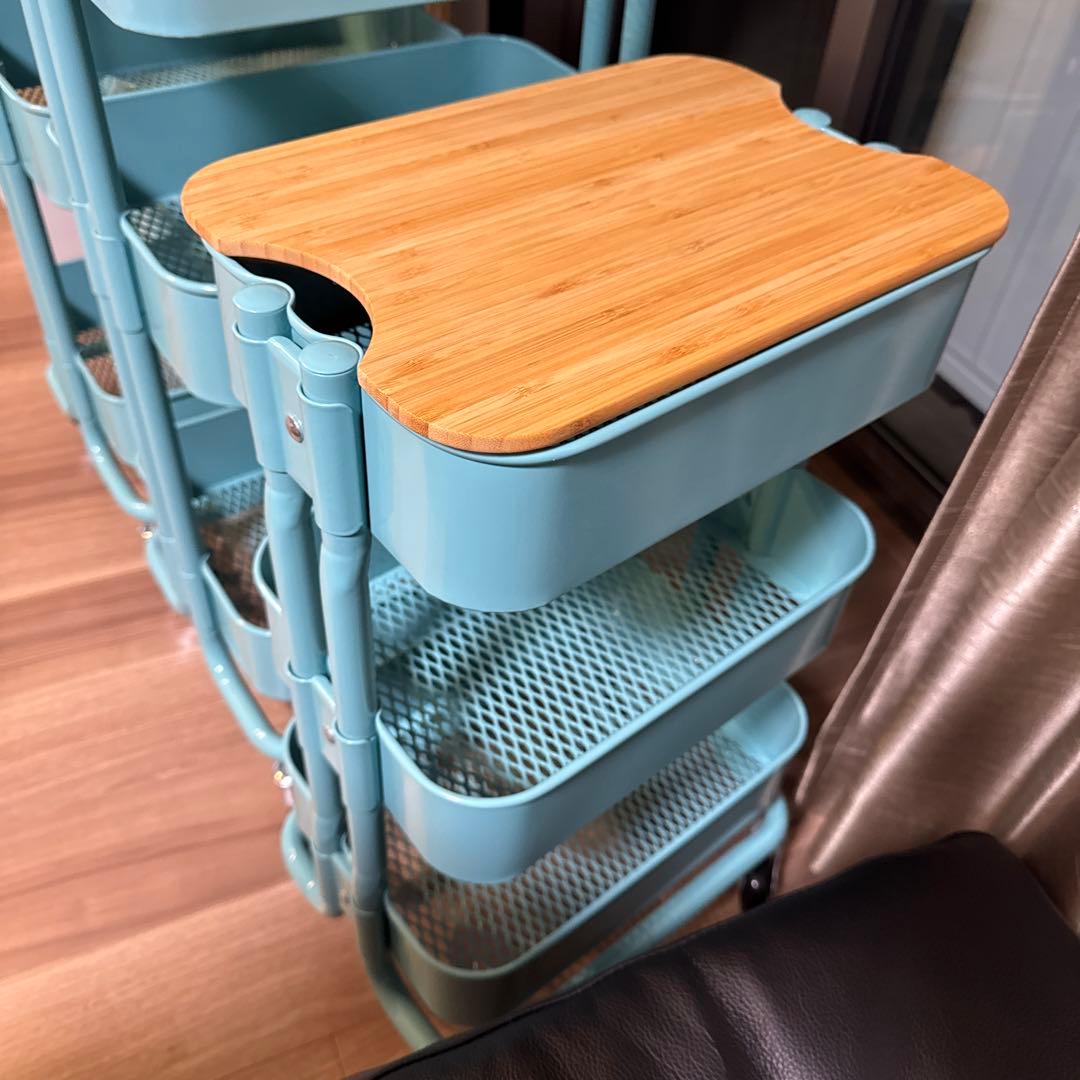 スマ　IKEA ロースコグ　3段メタルキッチンワゴン