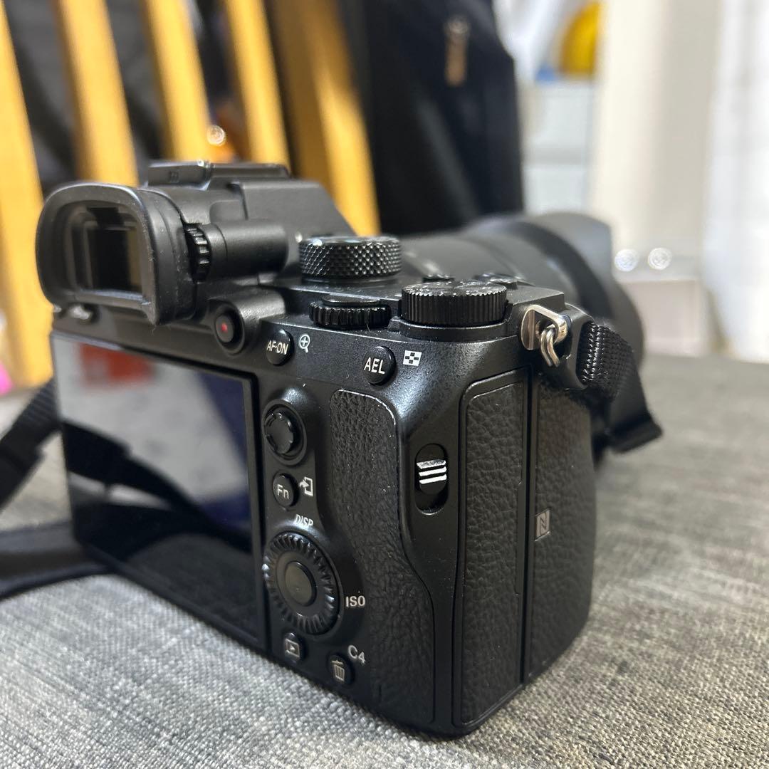 「美品」中古Sony α7III+ズームレンズキット(箱バッテリーsdカード付)