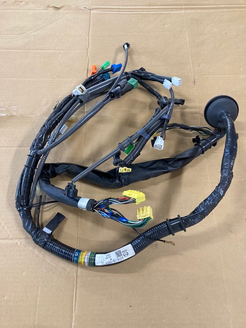 希少　マツダサバンナRX7 FC3S エンジンハーネス　新品　純正部品