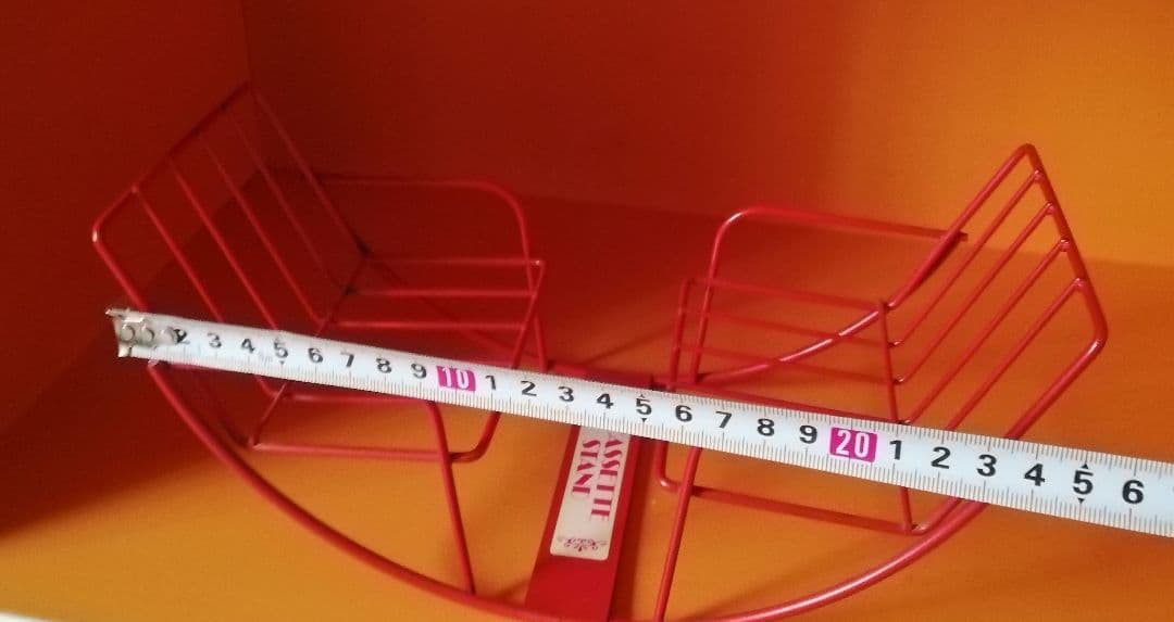 カセットテープ　カセットスタンド　昭和レトロ　ファンシー　80年代　赤　ラック