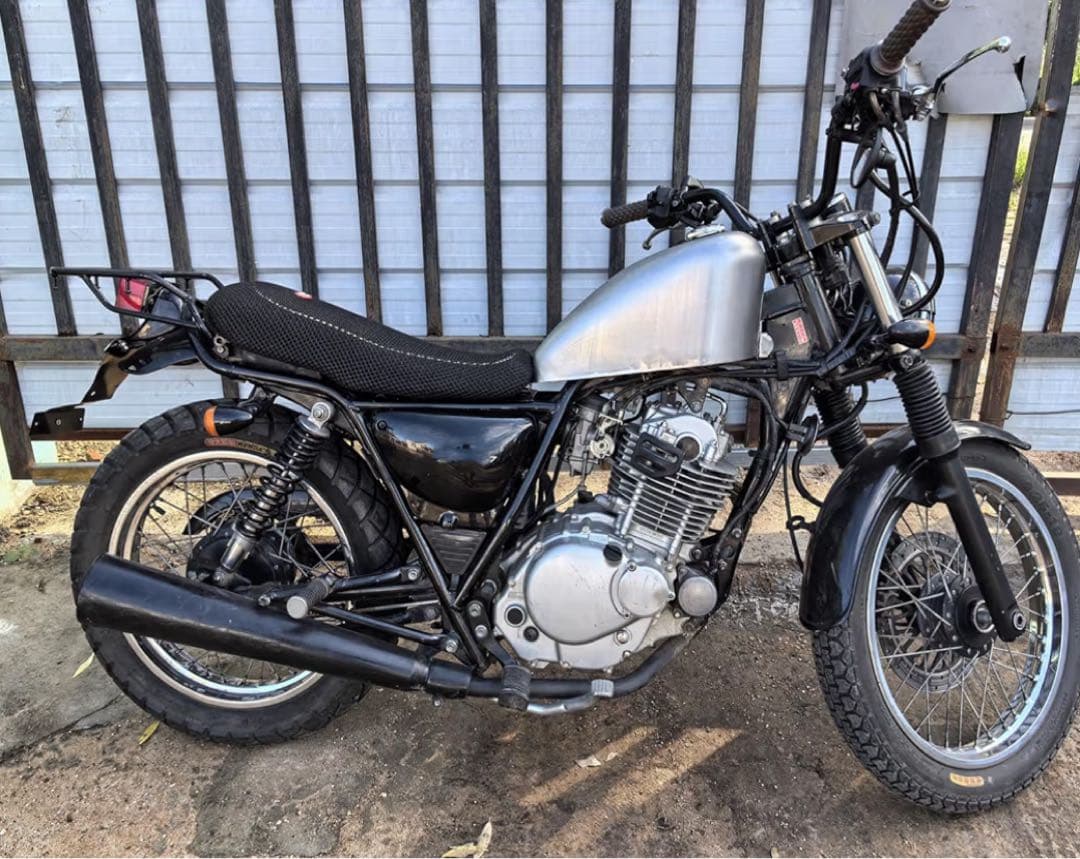 グラストラッカー250 スポーツスタータンク