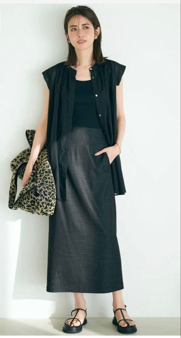 23区 シアーストライプ ノースリーブ ブラウス &デニム