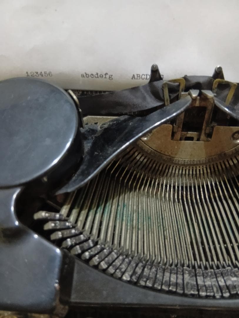 タイプライター　アンティーク　希少品