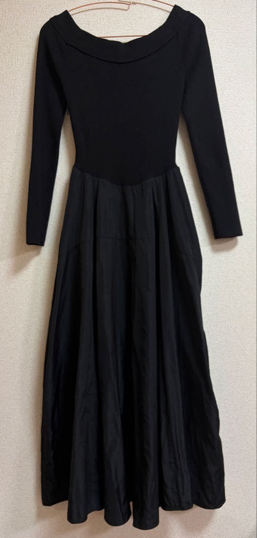 【美品✨】 SNIDEL Sustainableオフショルドッキングワンピース