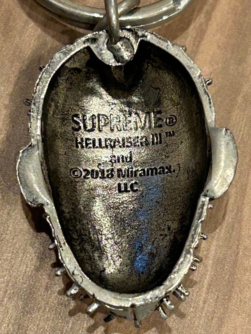 SUPREME ヘルレイザー III キーホルダー