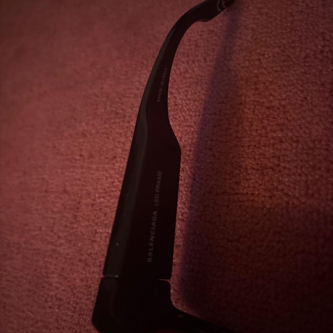 破格‼️定価13万‼️ ワケあり バレンシアガLEDサングラス 平本蓮着用 平本蓮