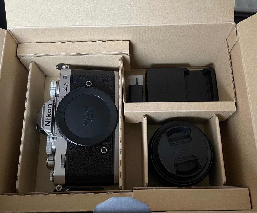 デジタルカメラ Nikon Z fc 28/2.8 SE Kit