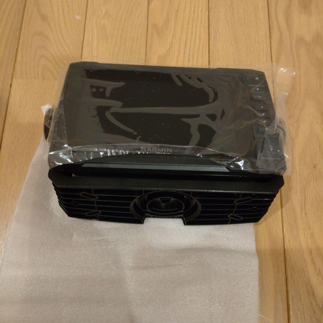 GARMIN ECHOMAP UHD 74SV 本体と付属品