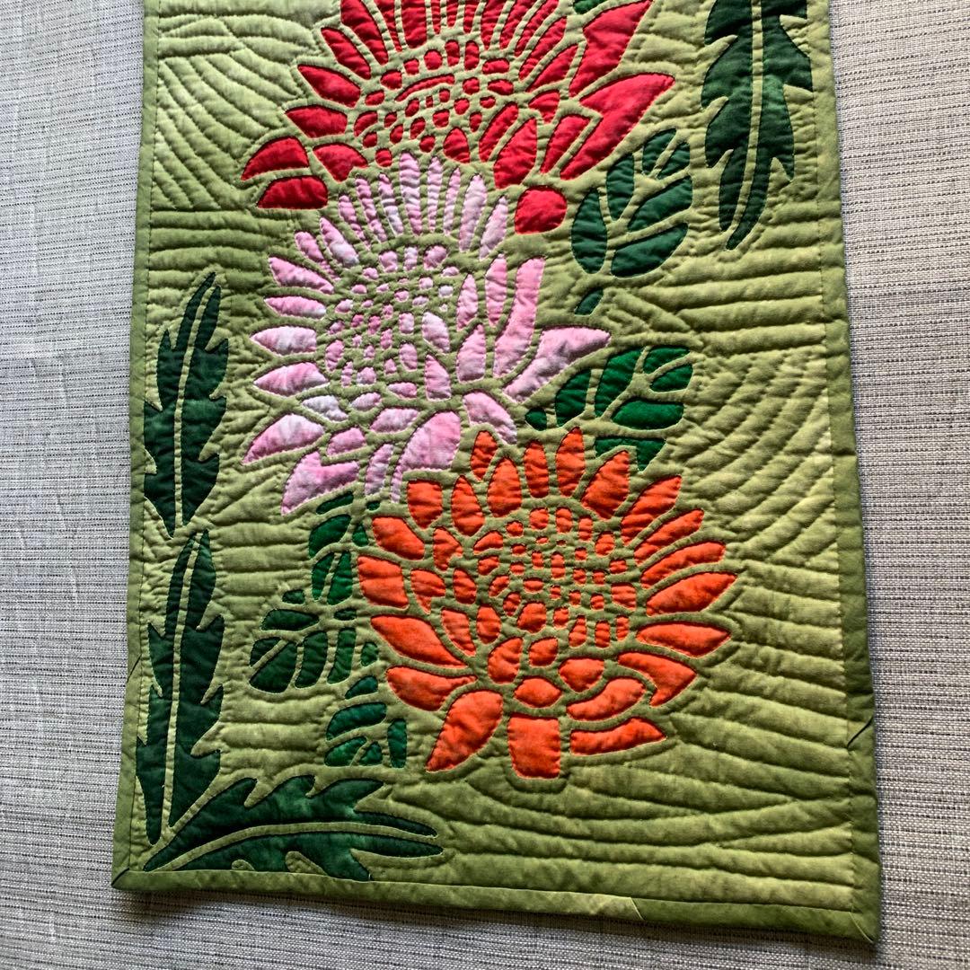 ハワイアンキルト ステンドグラスキルト タペストリー　プロテア