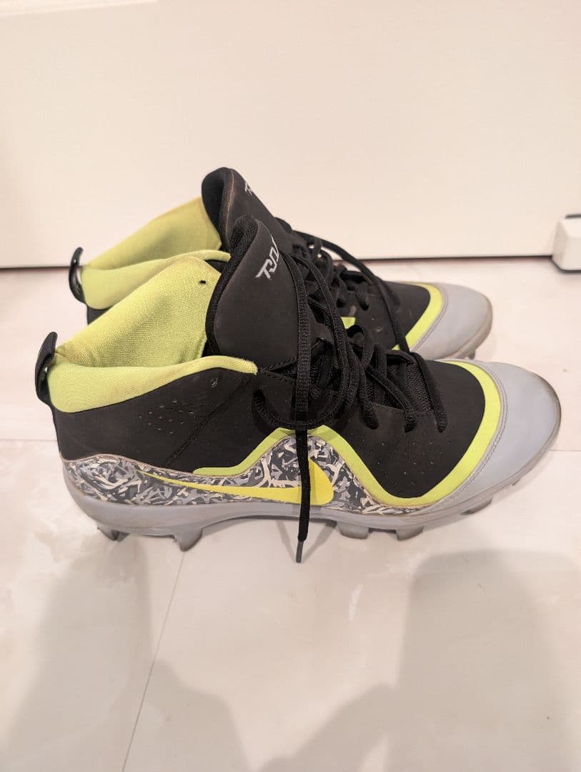 野球スパイク　NIKE　TROUT　 26センチ